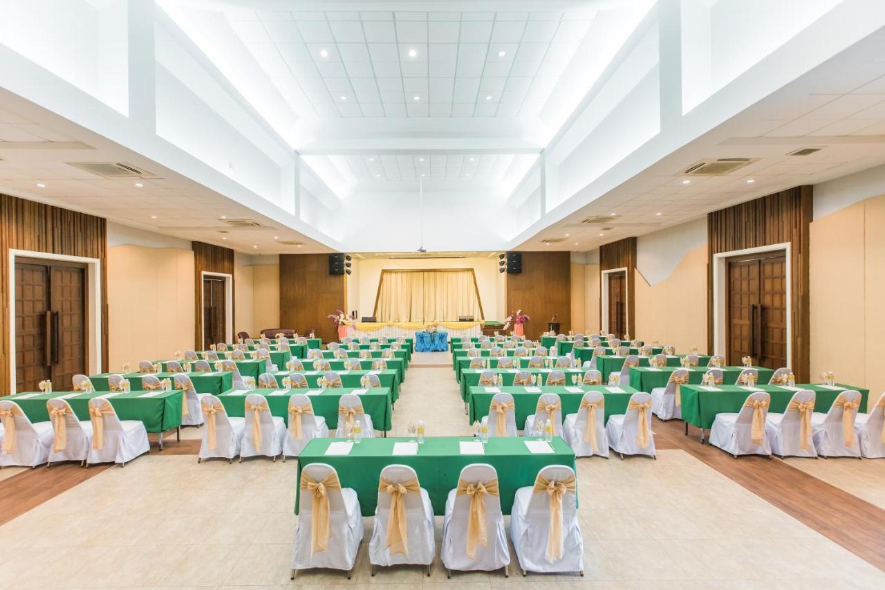 Phufa Waree Chiangrai Resort - Sha Extra Plus Chiang Rai Exterior photo