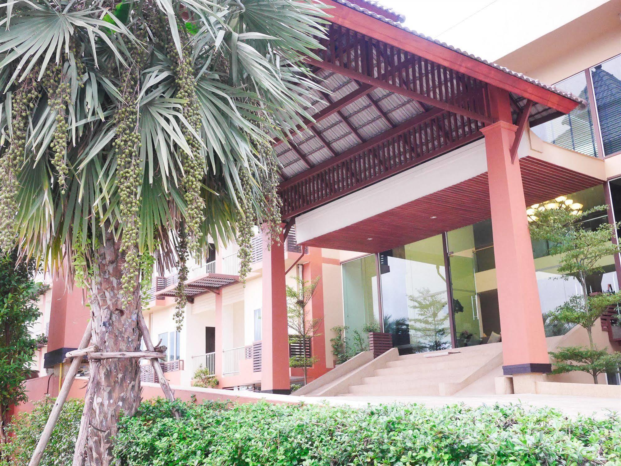 Phufa Waree Chiangrai Resort - Sha Extra Plus Chiang Rai Exterior photo